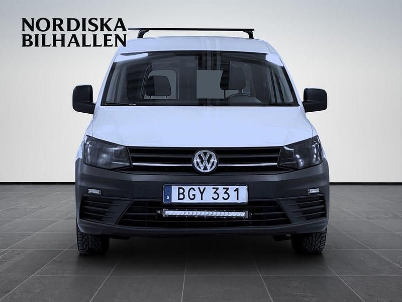 Begagnad VW Caddy 102 HK (75 kW) 2019 Vit Minibuss