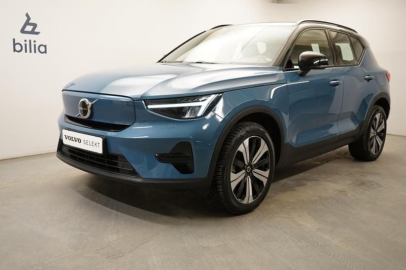 Begagnad Volvo XC40 Single Motor 185 kW (252 HK) 2022 Blå SUV