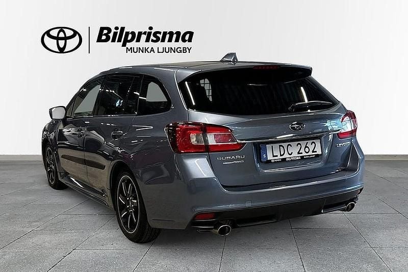 Begagnad Subaru Levorg 170 HK (125 kW) 2015 Blå metallic Kombi