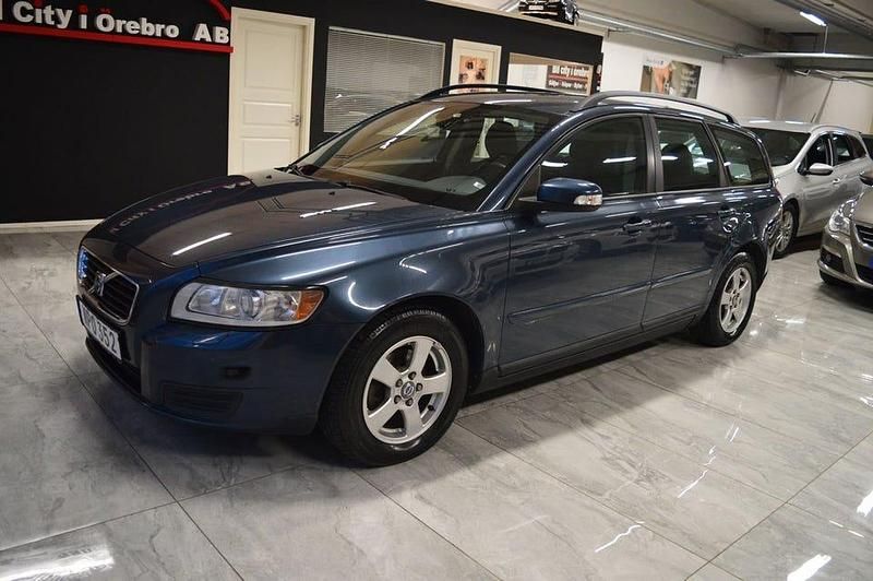 Begagnad Volvo V50 125 HK (91 kW) 2008 Blå Kombi