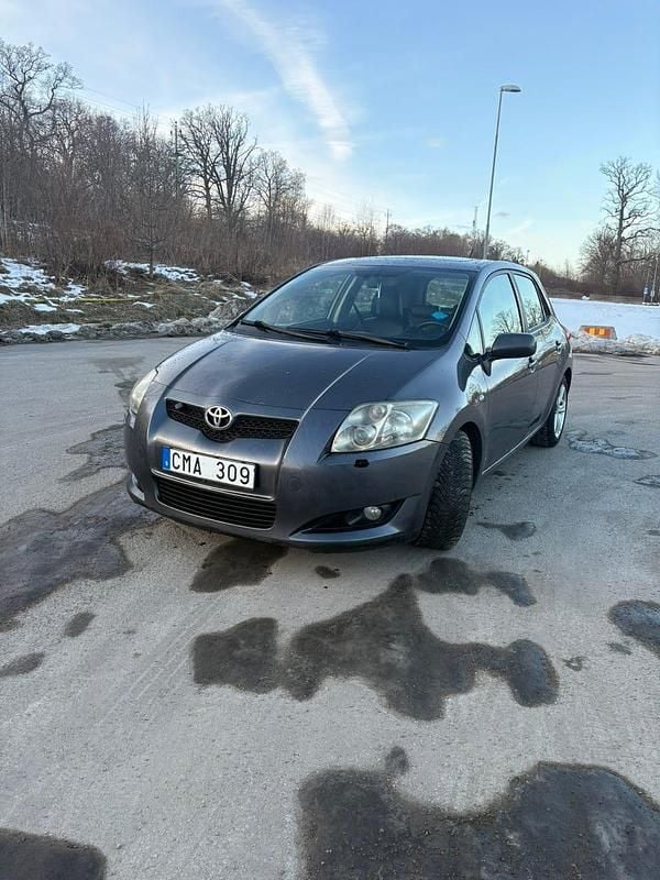 Begagnad 2007 Toyota Auris | 39 900 kr - Bild 1/4