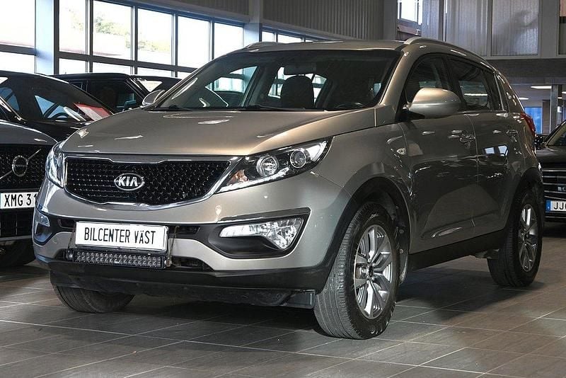 Grå Begagnad 2015 Kia Sportage SUV | 99 000 kr (Marknadspris) - Bild 1/4