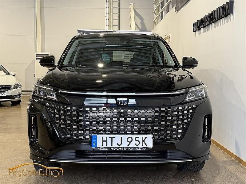 Ny DFSK E5 218 HK (160 kW) 2025 Svart SUV