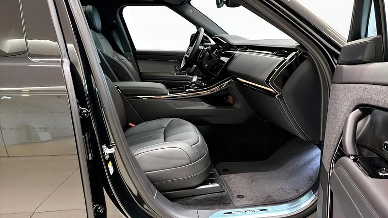 Ny Land Rover Range Rover Sport SE Dynamic 460 HK (338 kW) 2025 Svart SUV
