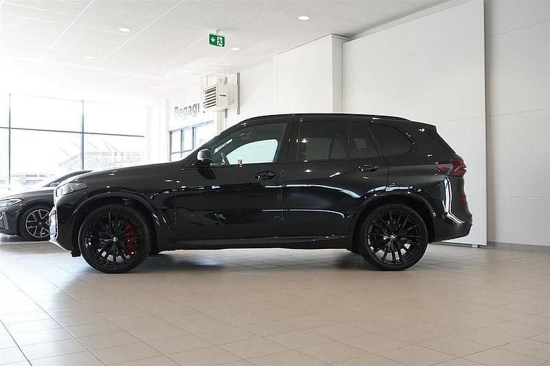 Ny BMW X5 M Sport 286 HK (210 kW) 2025 Svart SUV