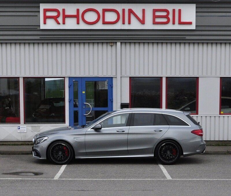 Mörkgrå Begagnad 2015 Mercedes C63S AMG AMG Kombi | 459 900 kr (Bra pris) - Bild 1/4