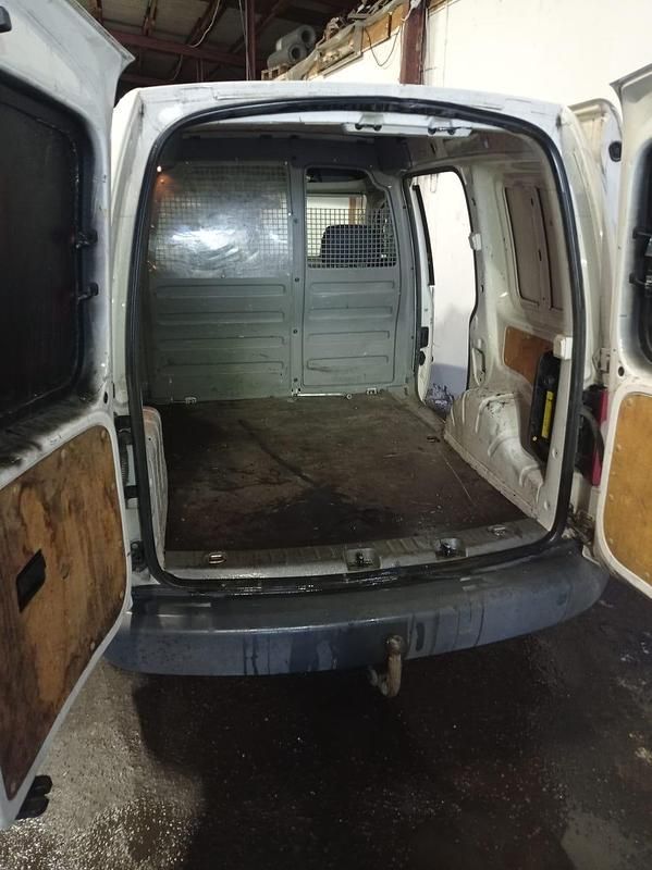 Begagnad VW Caddy 69 HK (50 kW) 2004 Minibuss