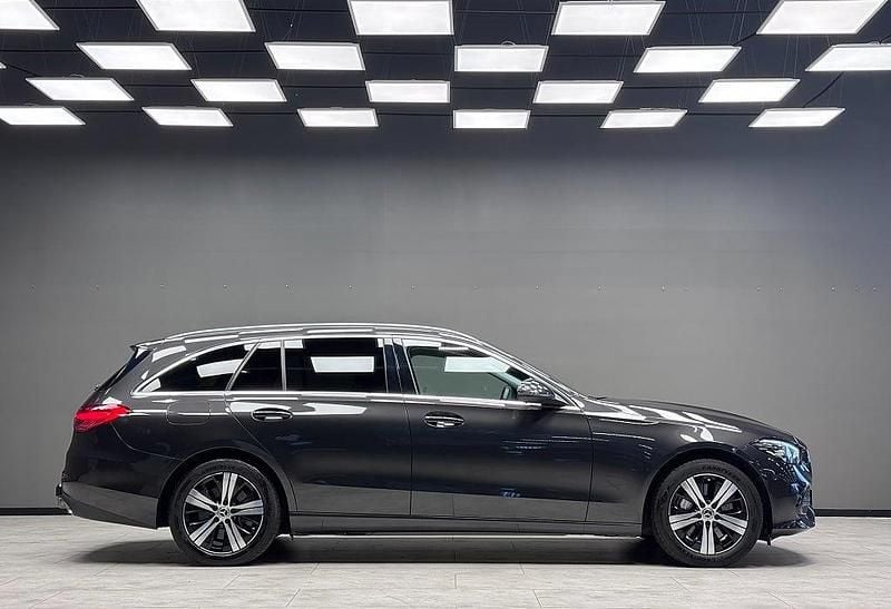Begagnad Mercedes C300e 204 HK (150 kW) 2022 Grå Kombi