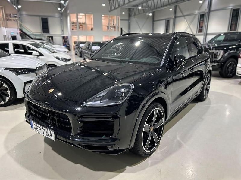 Svart Begagnad 2023 Porsche Cayenne Platinum Edition SUV | 879 900 kr - Bild 1/4