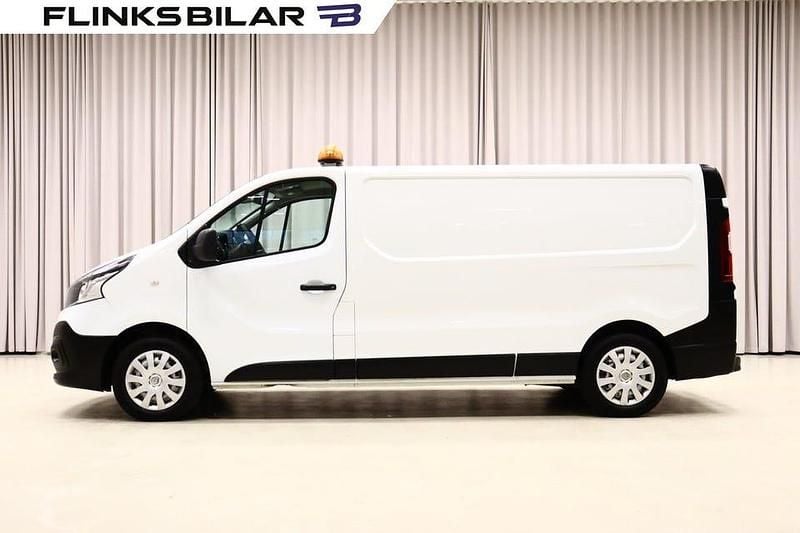 Vit Begagnad 2016 Renault Trafic Van | 99 900 kr (Marknadspris) - Bild 1/4