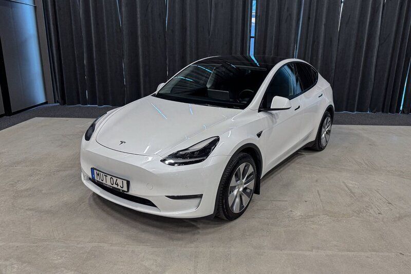 Vit Begagnad 2021 Tesla Model Y Long Range SUV | 379 900 kr (Superpris) - Bild 1/4