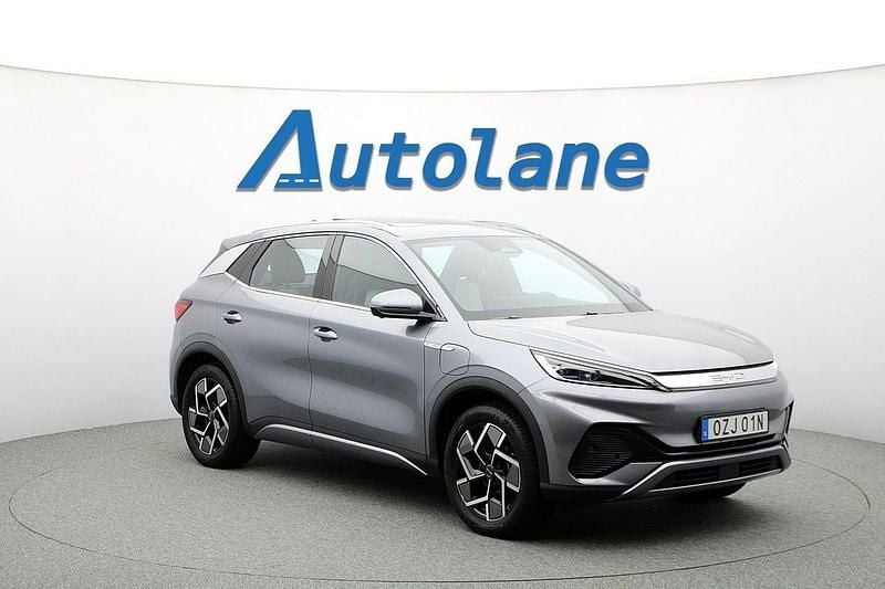 Grå metallic Begagnad 2022 BYD Atto 3 SUV | 289 900 kr (Marknadspris) - Bild 1/3