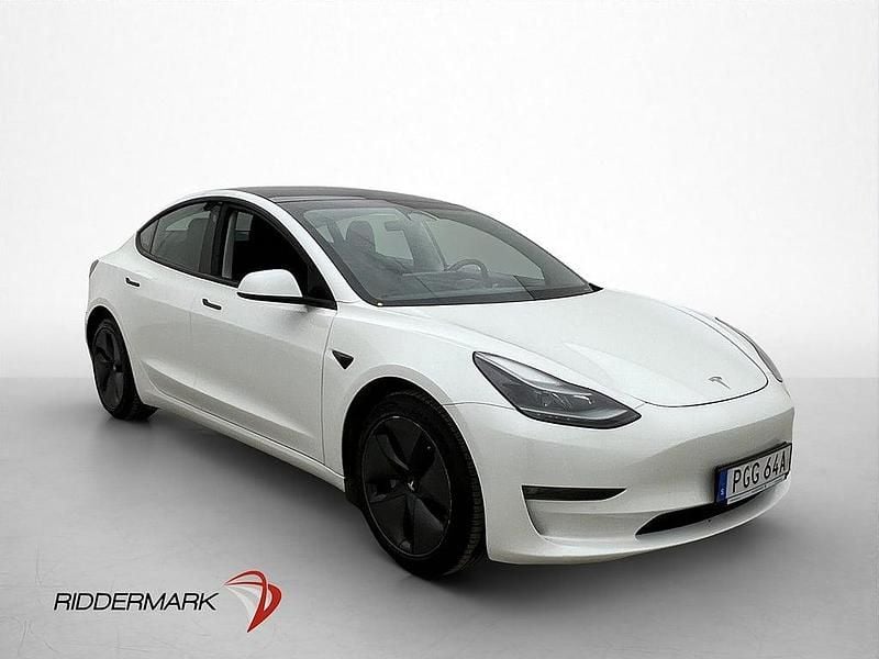 Begagnad Tesla Model 3 Long Range AWD 366 kW (498 HK) 2021 Vit Sedan