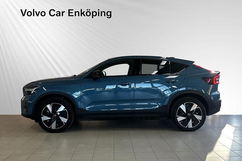 Begagnad Volvo EC40 Core 188 kW (256 HK) 2024 Blå SUV