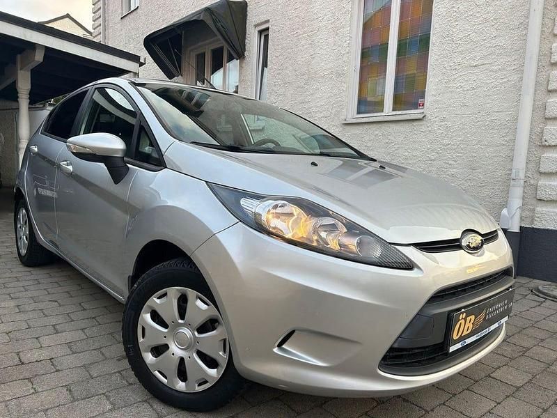 Begagnad Ford Fiesta Trend 82 HK (60 kW) 2010 Grå Halvkombi