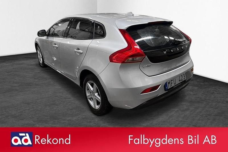 Begagnad Volvo V40 Kinetic 116 HK (85 kW) 2013 Grå Halvkombi