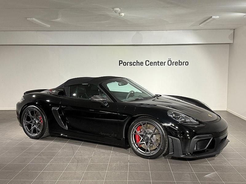 Svart Ny 2025 Porsche 718 Boxster Cab | 1 902 600 kr - Bild 1/4