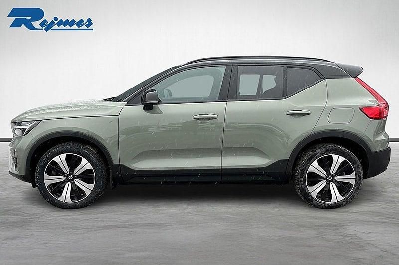 Begagnad Volvo XC40 Plus 175 kW (238 HK) 2022 Grön SUV