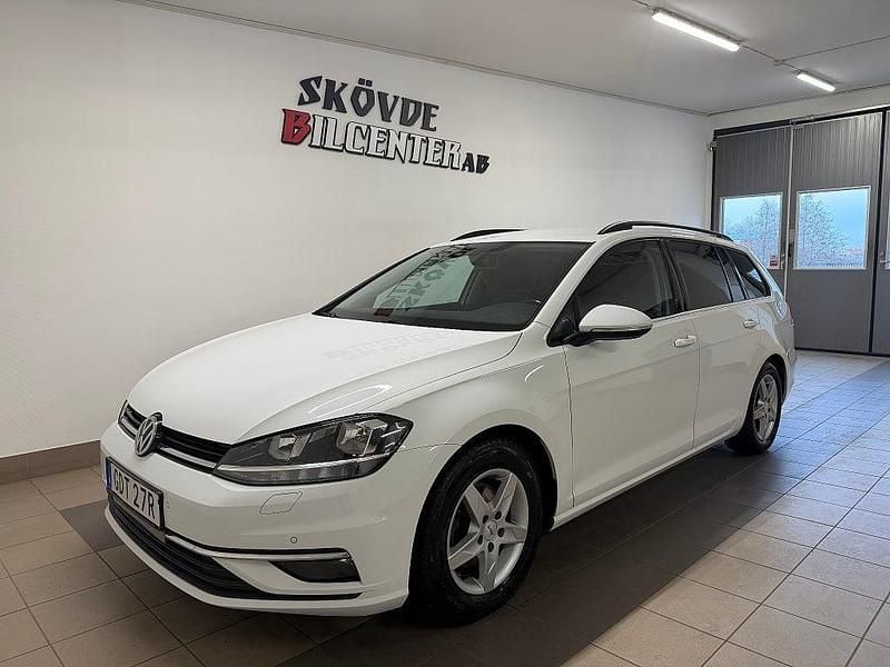 Begagnad VW Golf VIII GT 150 HK (110 kW) 2020 Vit Kombi