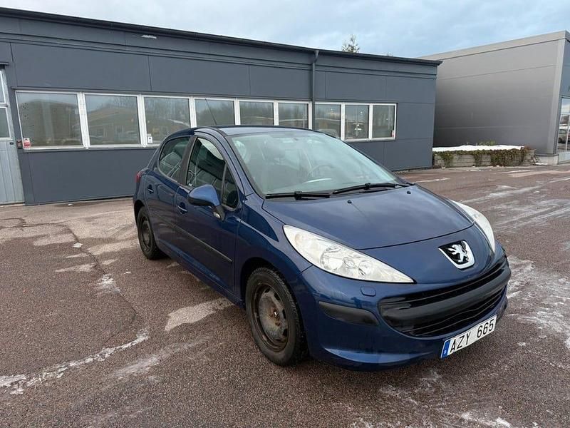 Begagnad Peugeot 207 88 HK (64 kW) 2008 Blå Halvkombi