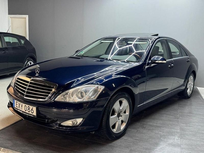 Begagnad Mercedes S500 388 HK (285 kW) 2008 Mörkblå (blå) Sedan