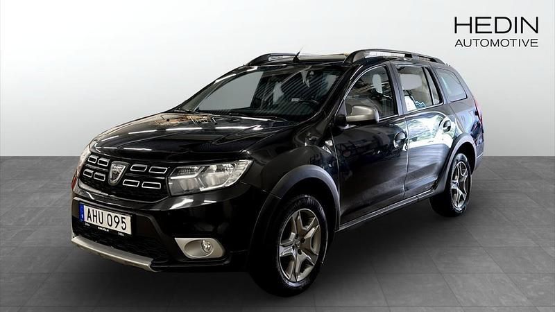 Svart (black) Begagnad 2018 Dacia Logan MCV Stepway Kombi | 109 800 kr (Marknadspris) - Bild 1/4