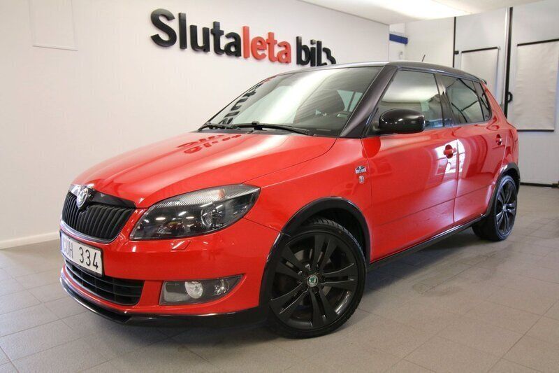 Röd Begagnad 2012 Skoda Fabia Monte Carlo Halvkombi | 78 900 kr (Marknadspris) - Bild 1/4