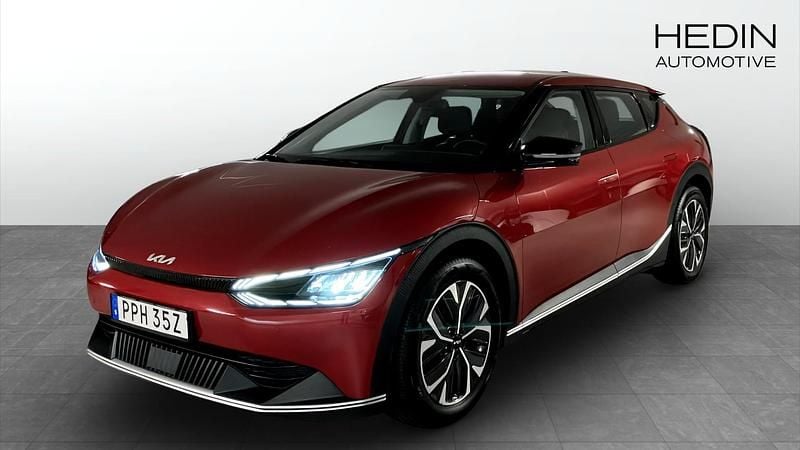 Röd (red) Begagnad 2022 Kia EV6 SUV | 389 500 kr - Bild 1/4