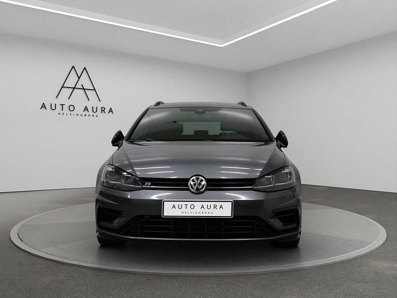 Begagnad VW Golf VII R 310 HK (228 kW) 2017 Mörkgrå (grå) Kombi