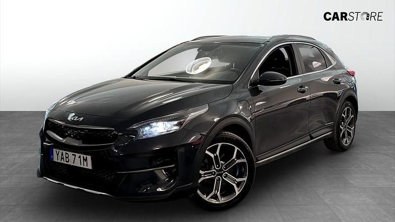 Begagnad Kia XCeed 141 HK (103 kW) 2022 Grå SUV