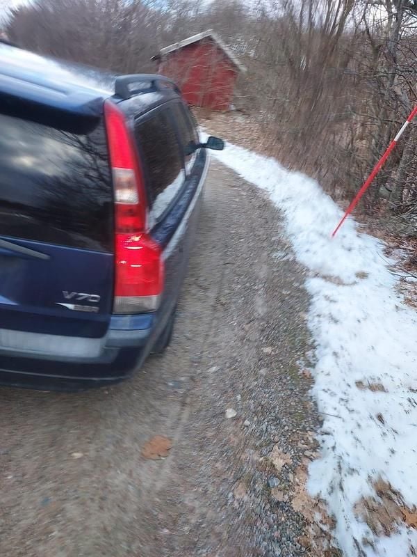 Begagnad 2004 Volvo V70 Kombi | 25 000 kr (Superpris) - Bild 1/2