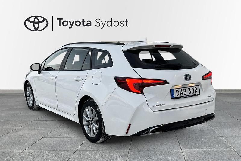 Begagnad Toyota Corolla Active 141 HK (103 kW) 2025 Vit Kombi