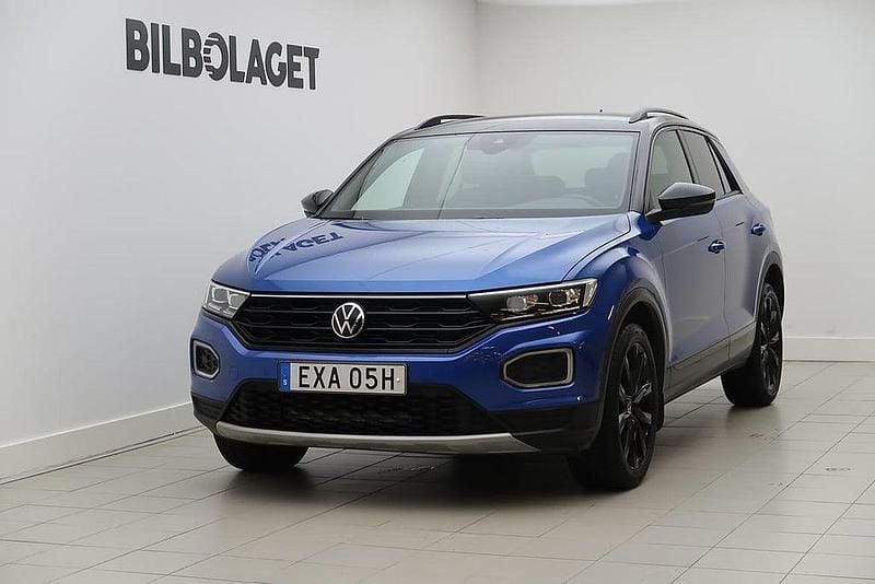 Blå Begagnad 2021 VW T-Roc GT SUV | 289 800 kr (Lite dyr) - Bild 1/4