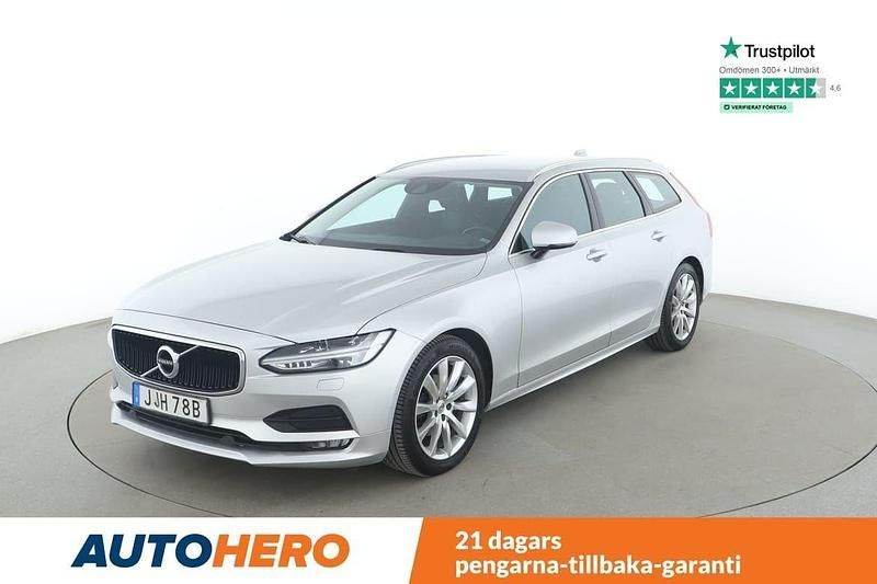 Silver Begagnad 2019 Volvo V90 Momentum Kombi | 244 000 kr (Marknadspris) - Bild 1/4