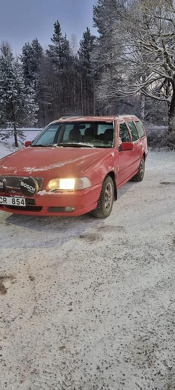 Begagnad 1998 Volvo V70 Kombi | 12 000 kr (Bra pris) - Bild 1/2