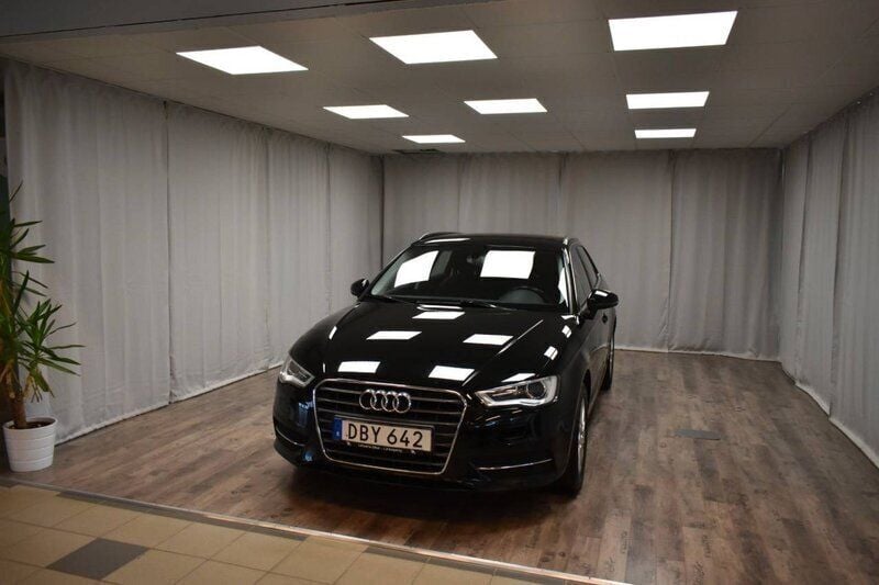 Svart Begagnad 2014 Audi A3 Sportback Proline Halvkombi | 119 900 kr (Marknadspris) - Bild 1/3