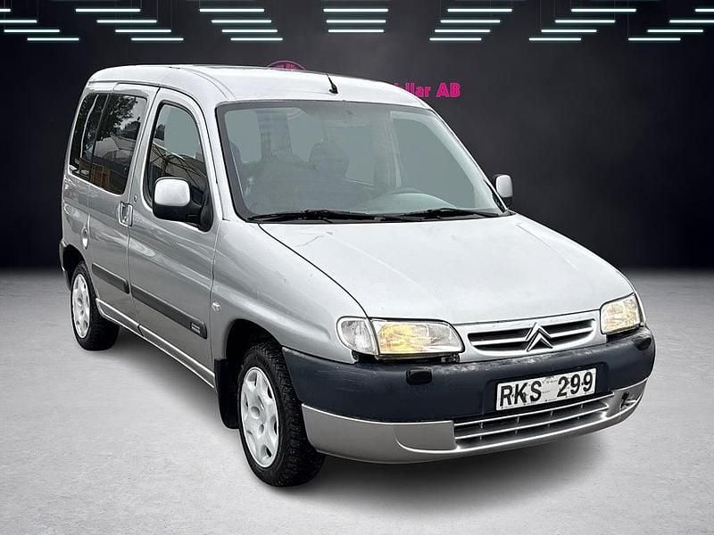 Begagnad Citroën Berlingo 90 HK (66 kW) 2000 Ljusgrå Minibuss