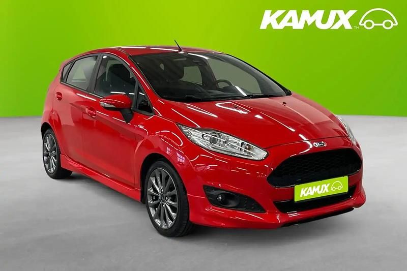 Röd Begagnad 2017 Ford Fiesta ST-Line Halvkombi | 109 800 kr (Marknadspris) - Bild 1/4