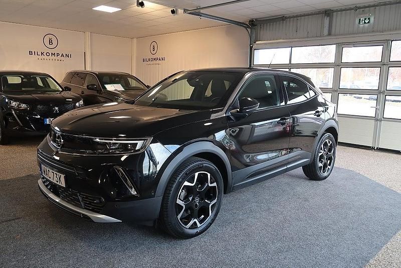 Svart Begagnad 2022 Opel Mokka Ultimate SUV | 182 800 kr (Bra pris) - Bild 1/4