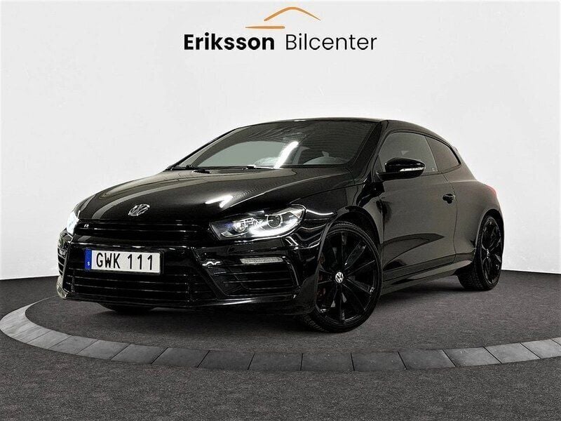 Svart Begagnad 2016 VW Scirocco R Sportkupé | 199 900 kr (Marknadspris) - Bild 1/4