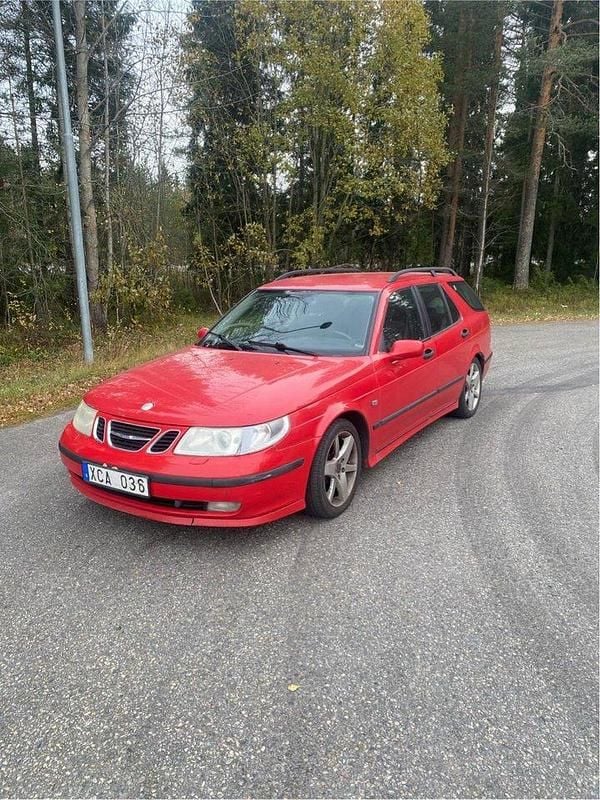 Röd Begagnad 2005 Saab 9-5 Linear Kombi | 4 000 kr (Lite dyr) - Bild 1/4