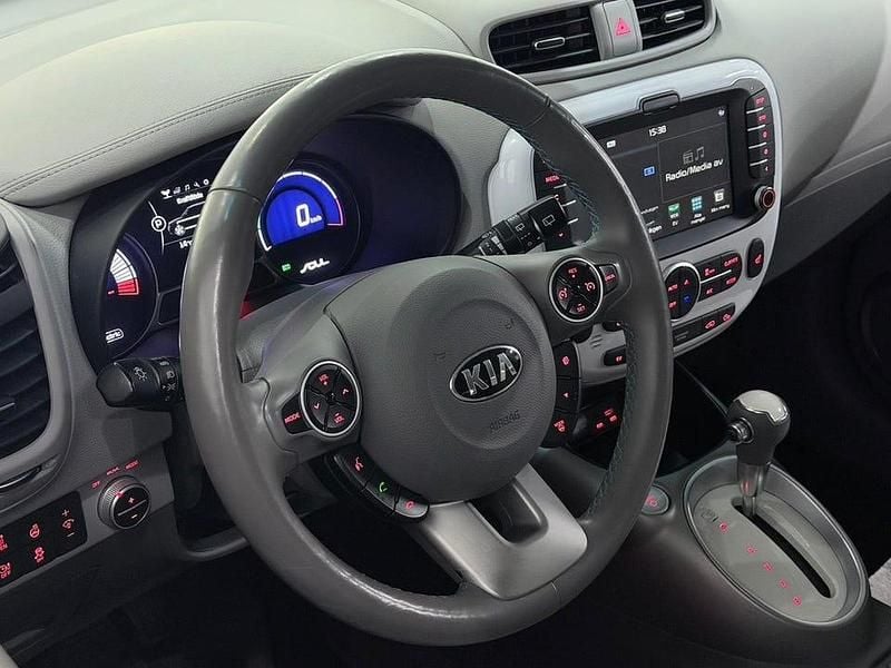 Begagnad Kia Soul EV 80 kW (110 HK) 2019 Grå SUV