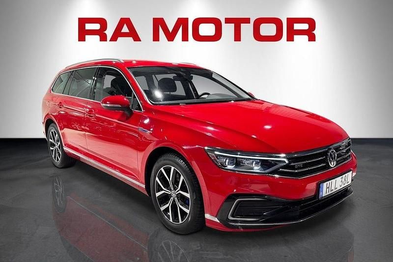 Begagnad VW Passat GTE 218 HK (160 kW) 2020 Röd Kombi