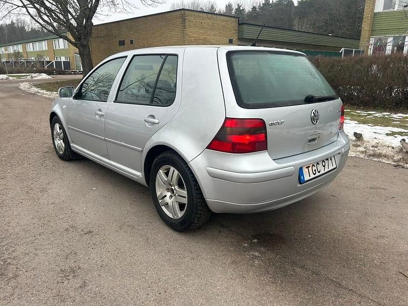 Begagnad VW Golf IV GTI 150 HK (110 kW) 2002 Halvkombi