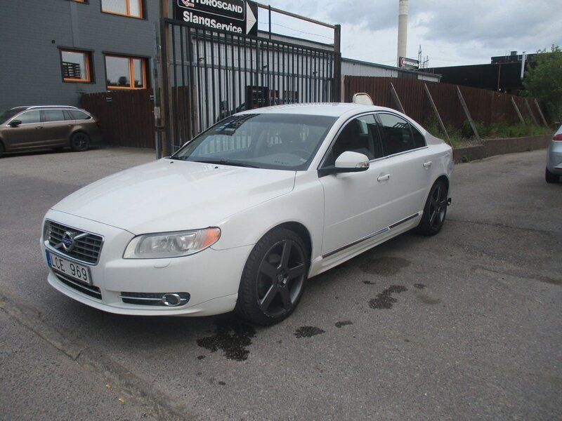 Vit Begagnad 2010 Volvo S80 Summum Sedan | 34 900 kr - Bild 1/4