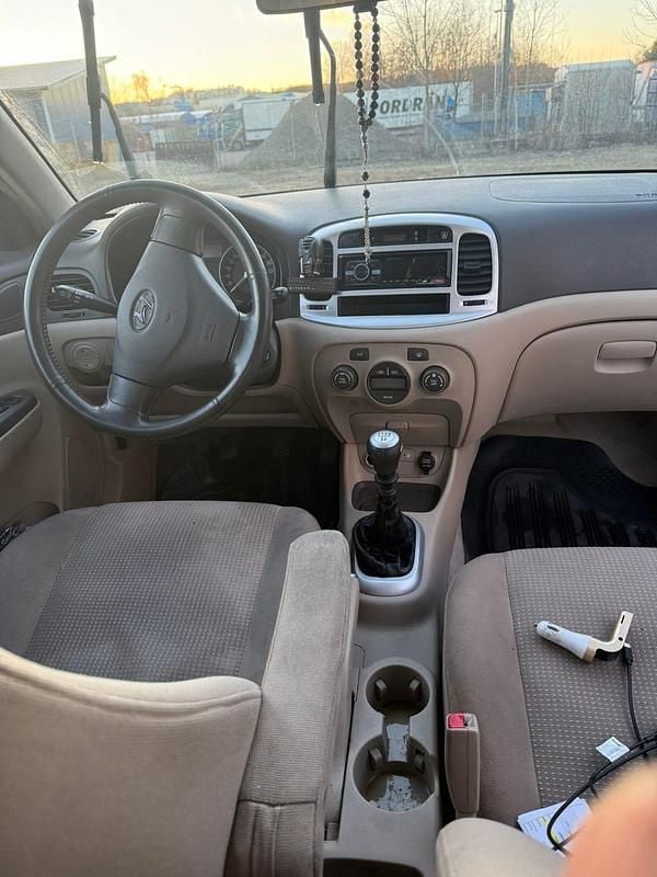 Begagnad Hyundai Accent 112 HK (82 kW) 2006 Sedan