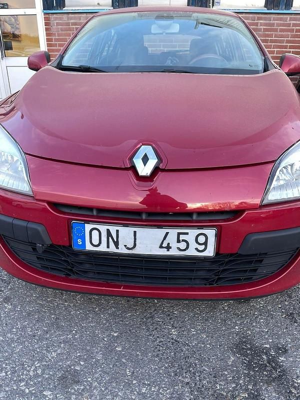 Begagnad 2011 Renault Mégane III | 39 000 kr (Marknadspris) - Bild 1/1