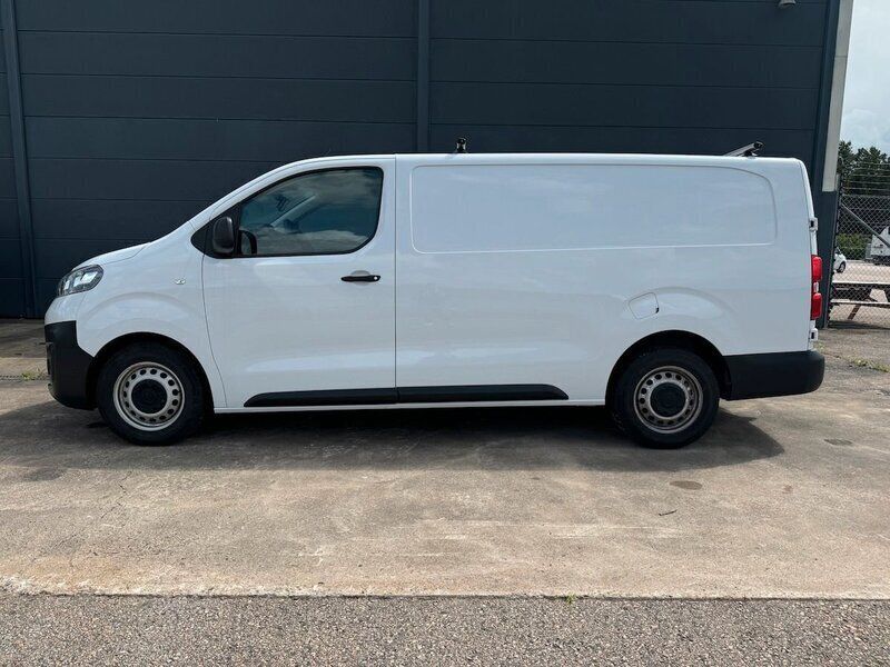 Begagnad Fiat Scudo 145 HK (106 kW) 2022 Vit (white) Van