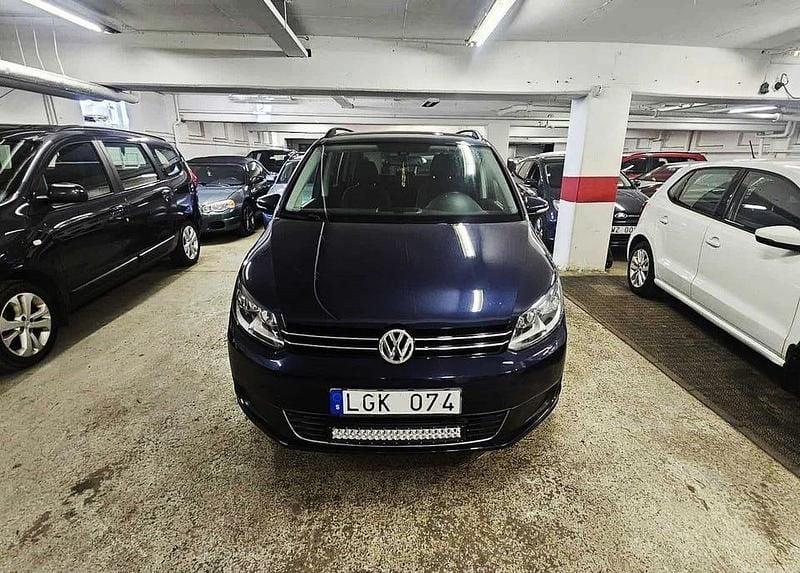 Begagnad VW Touran 150 HK (110 kW) 2011 Mörkblå Minibuss