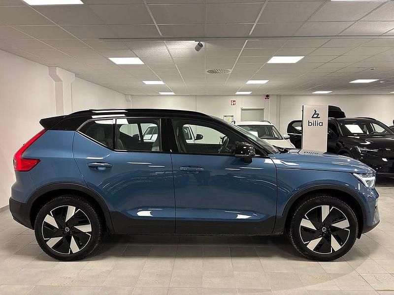 Begagnad Volvo XC40 Ultimate 188 kW (256 HK) 2023 Blå SUV